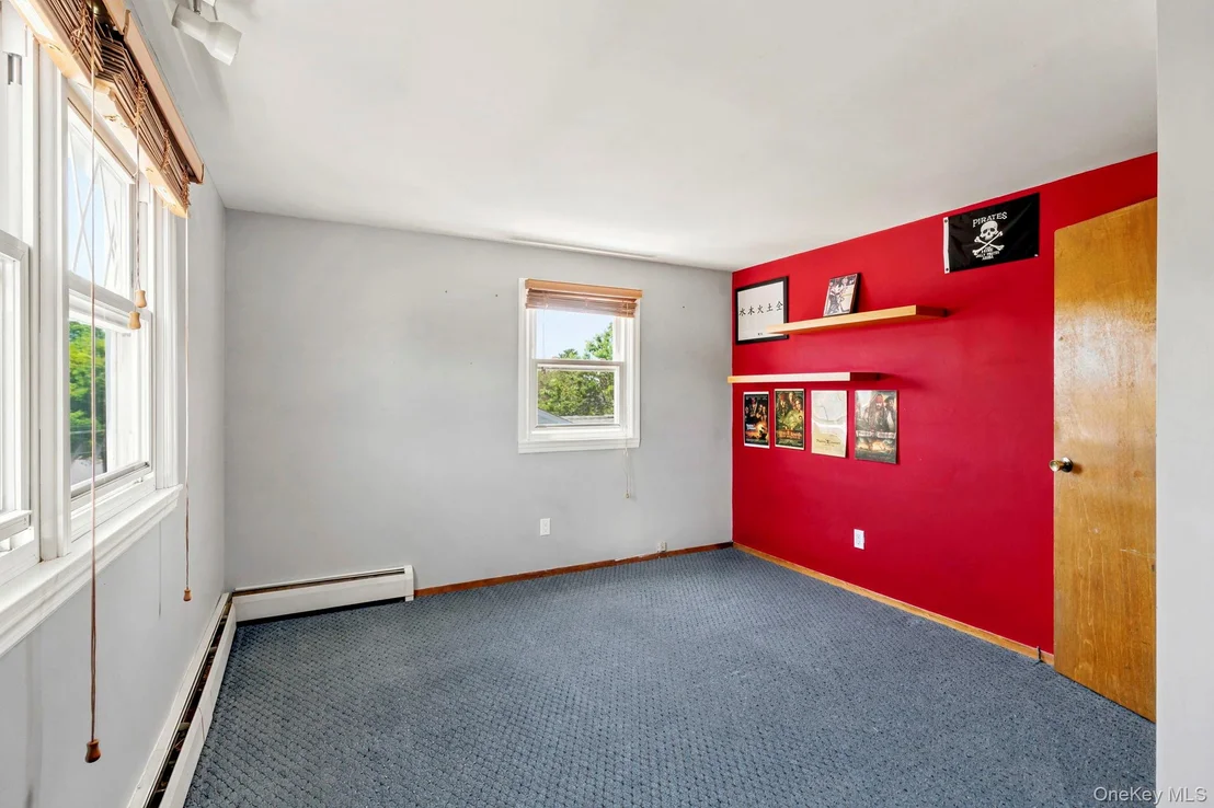 Photo of 216 Gardner Avenue