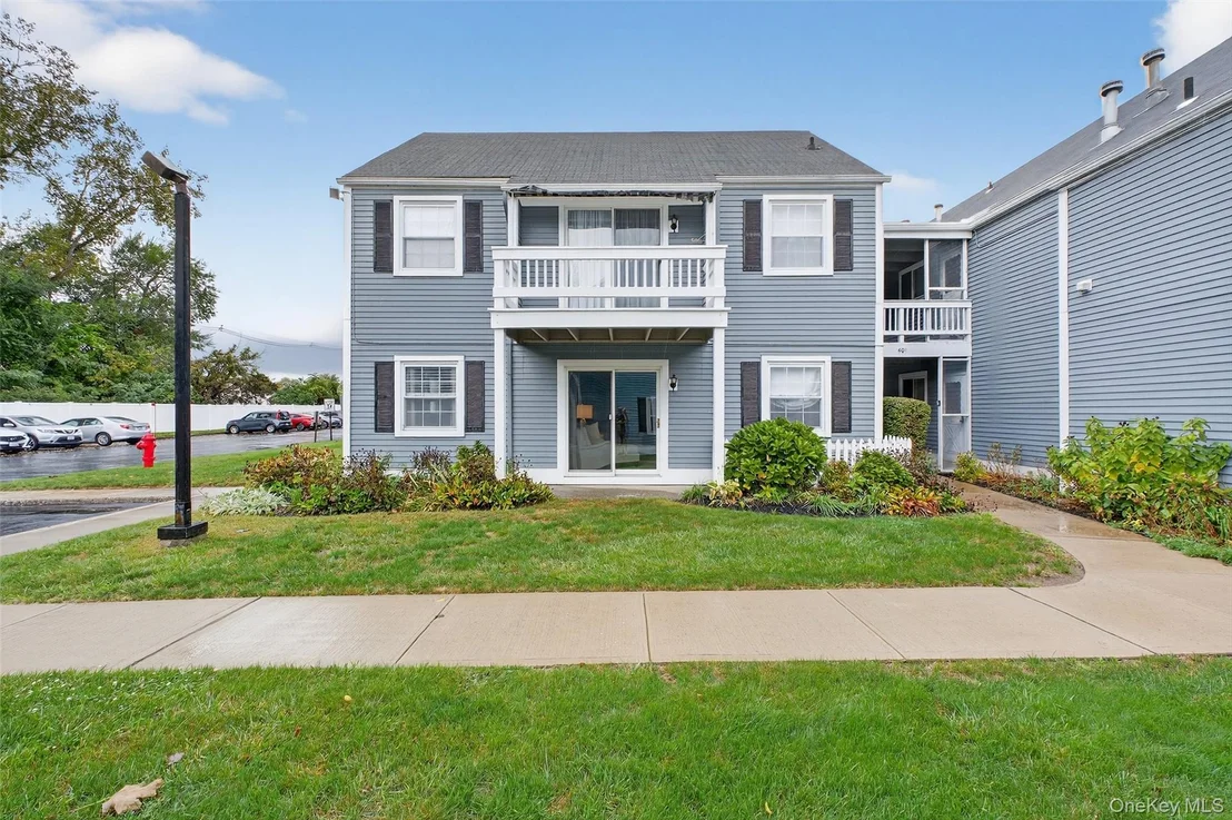 Photo of Unit A at 401 Commons Way