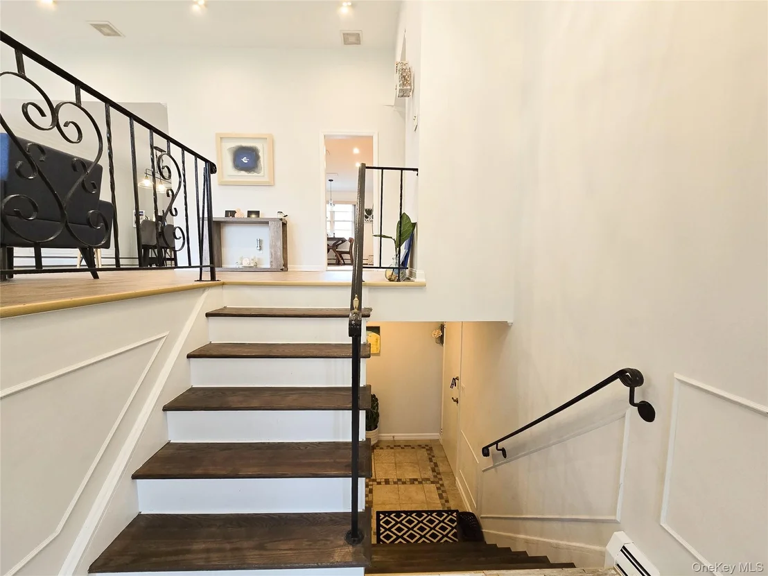 Photo of 112 Crescent Drive