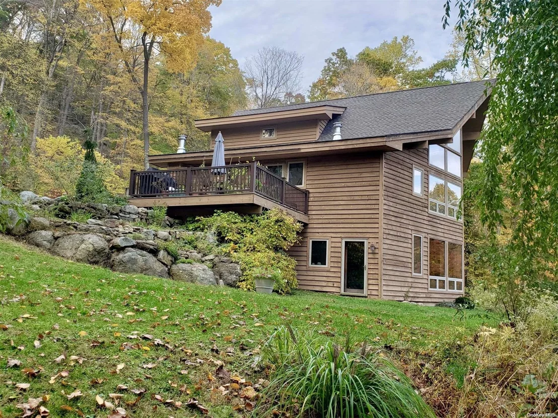 Photo of 21 Pine Ridges