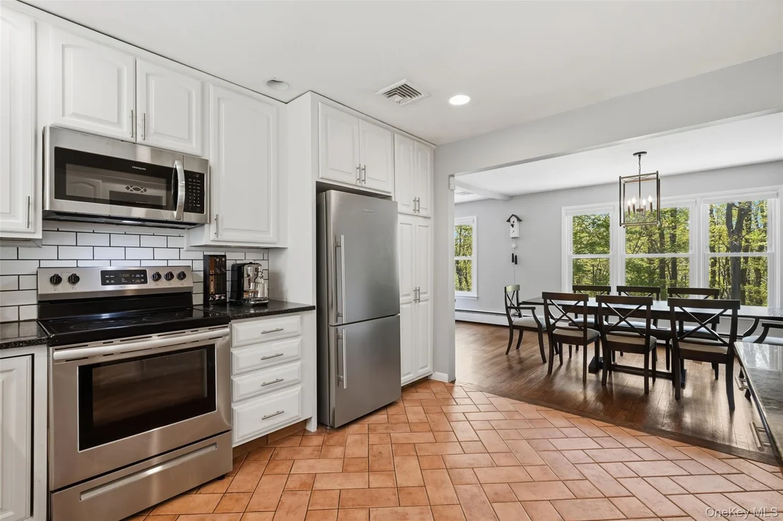 Photo of 19 Skyview Drive