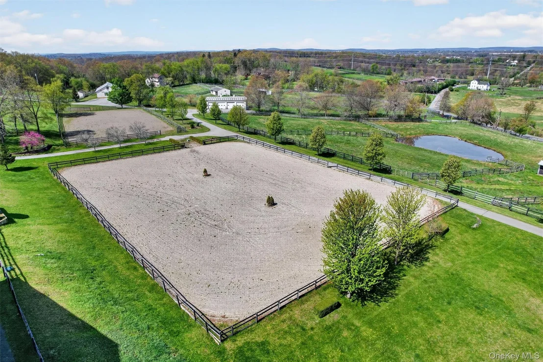 Photo of 285 Hill Road