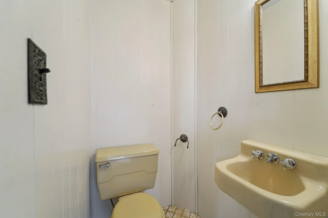 Photo of 115 Morsemere Avenue