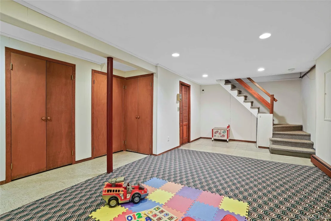 Photo of 11 Riverview Avenue