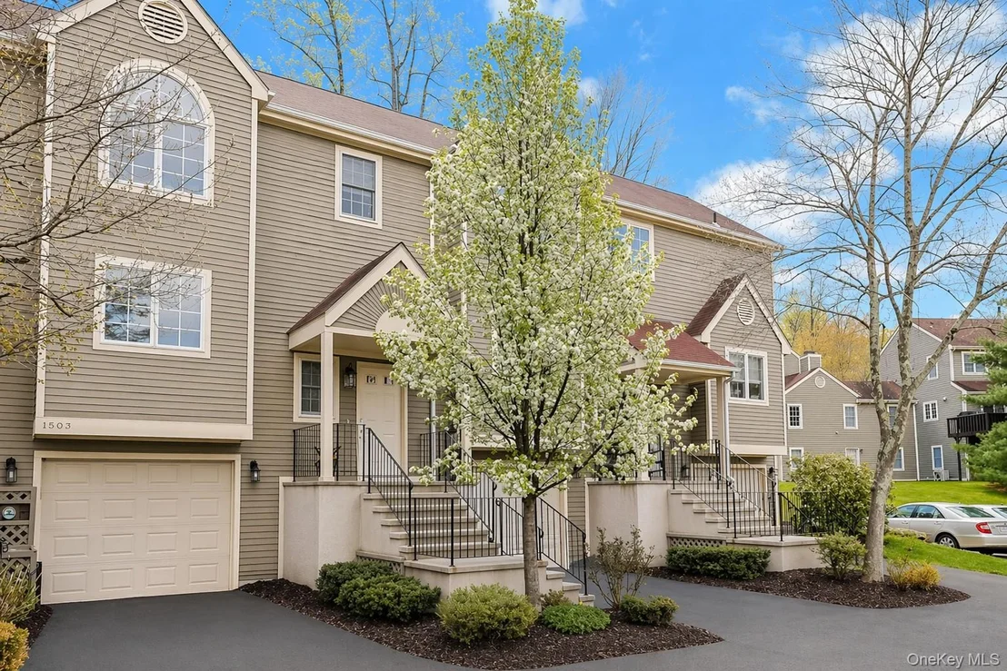 Photo of 1502 Regent Drive