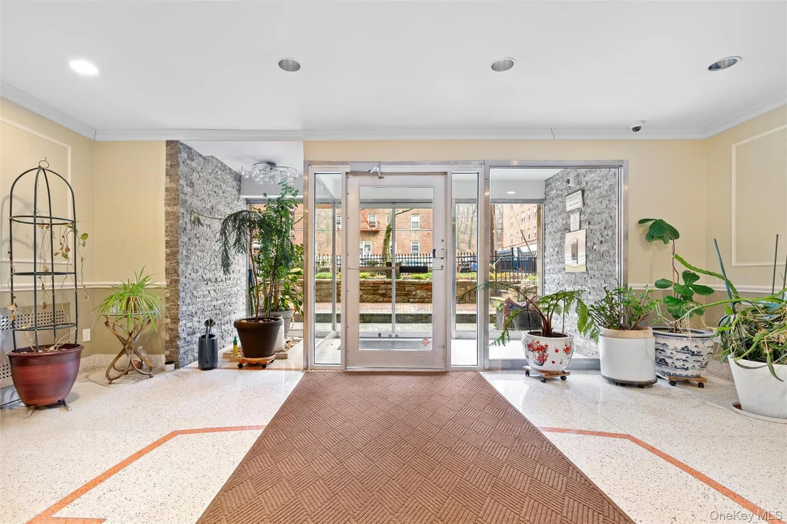 Photo of Unit 5A at 804 Bronx River Road