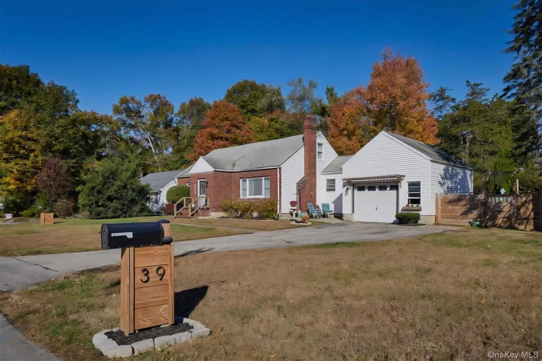 Photo of 39 Alda Drive