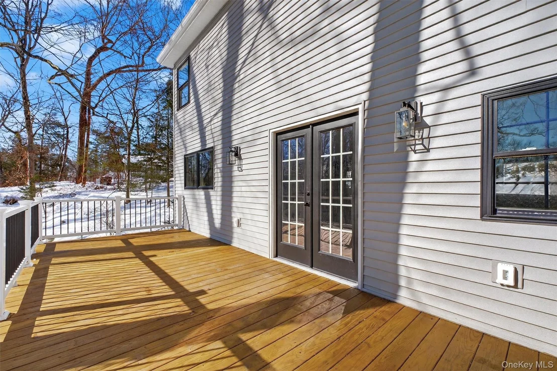 Photo of 16 Cold Spring Road