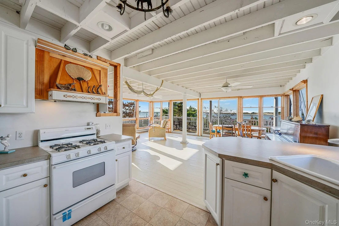 Photo of 240A Oak Beach Road