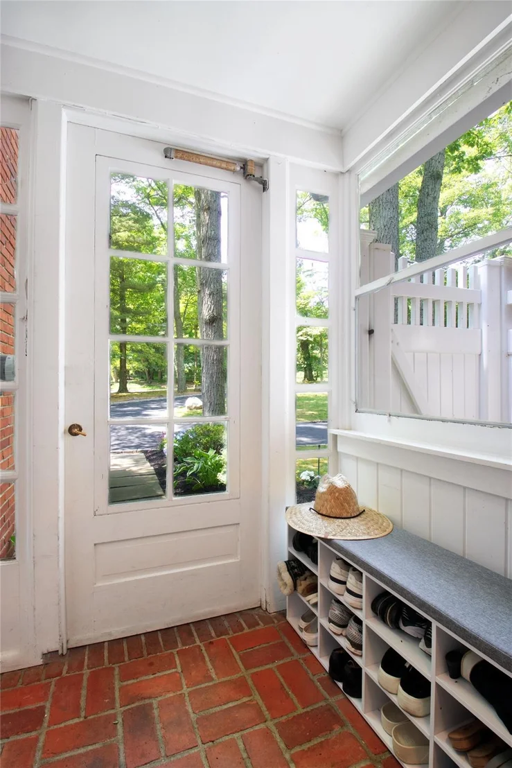Photo of 237 Cleft Road