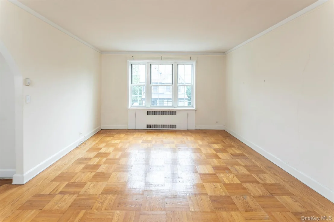 Photo of Unit 2C at 2 Midland Gardens Avenue
