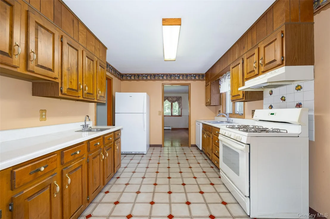 Photo of 89 Edgehill Drive