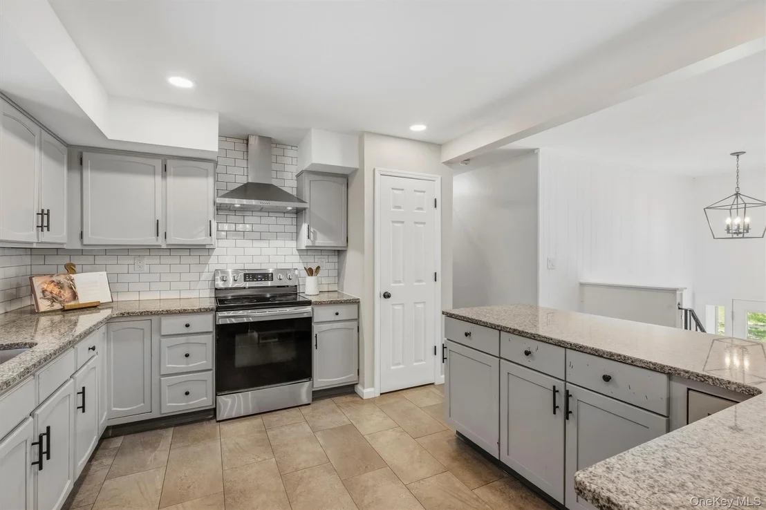 Photo of 13 Slate Hill Drive