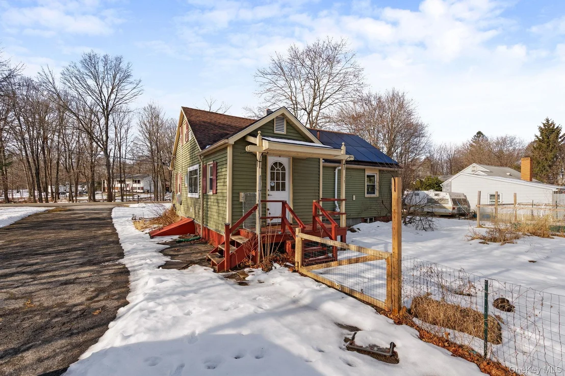 Photo of 476 Coldenham Road