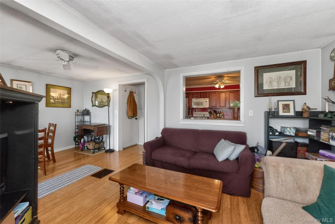 Photo of 19 Samstag Avenue