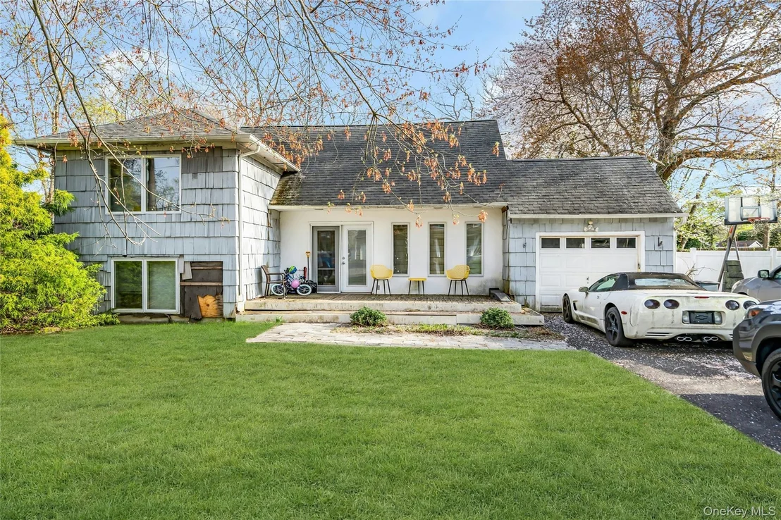 Photo of 4 Clearbrook Drive