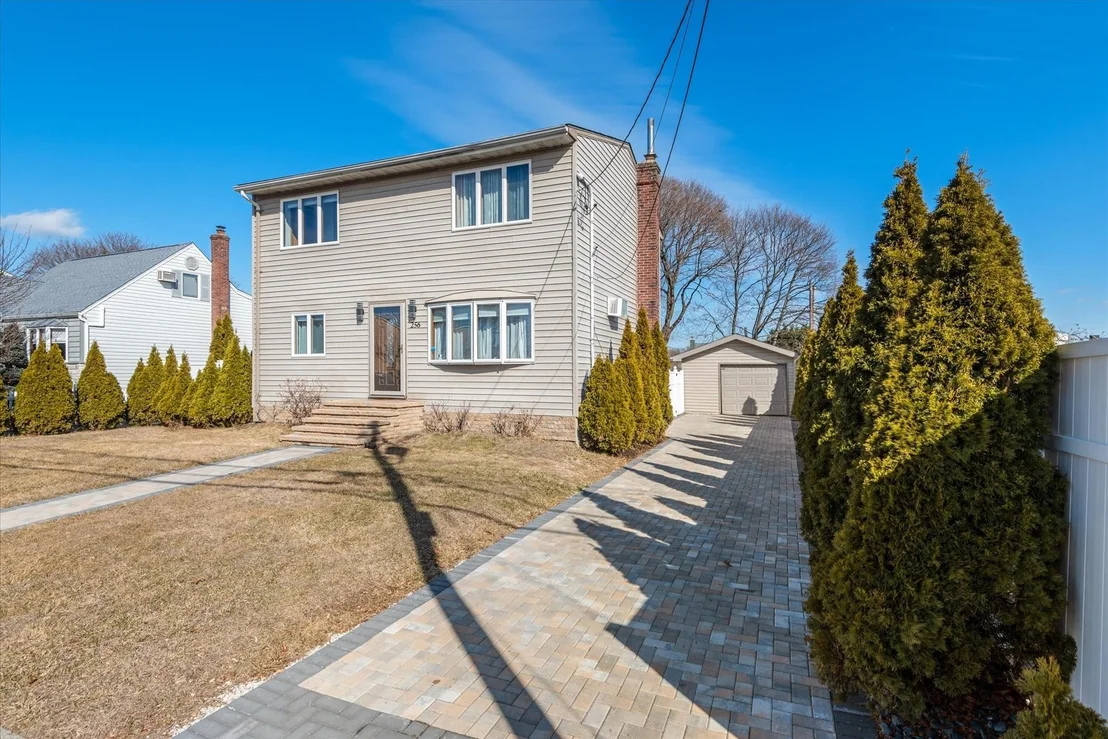 Photo of 256 Phyllis Drive