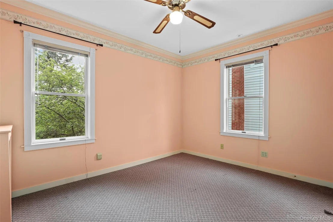 Photo of 6 Agate Avenue