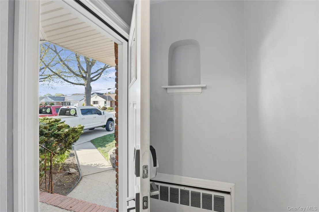 Photo of 2489 Eileen Road