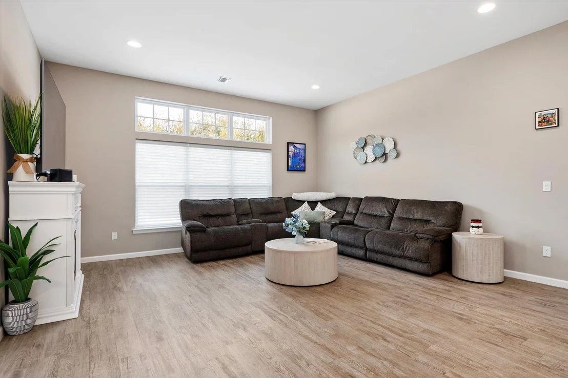 Photo of 15 Pondview Circle