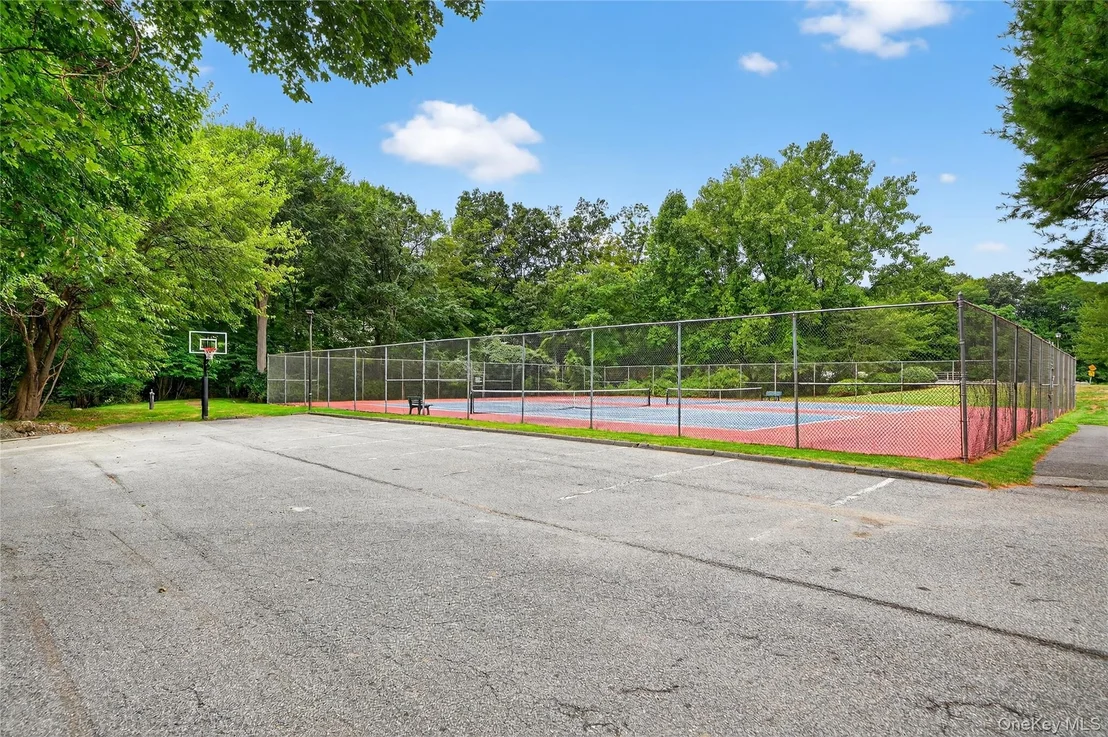 Photo of 70 Krystal Drive