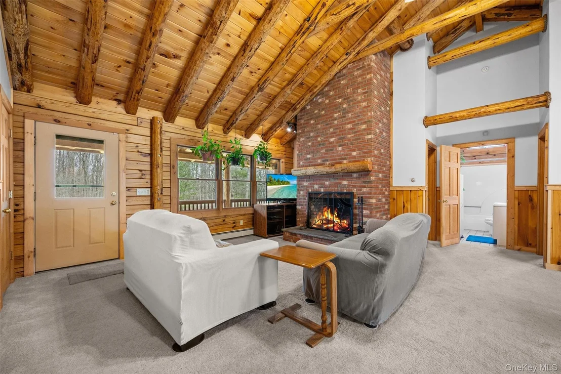 Photo of 563 Peenpack Trail