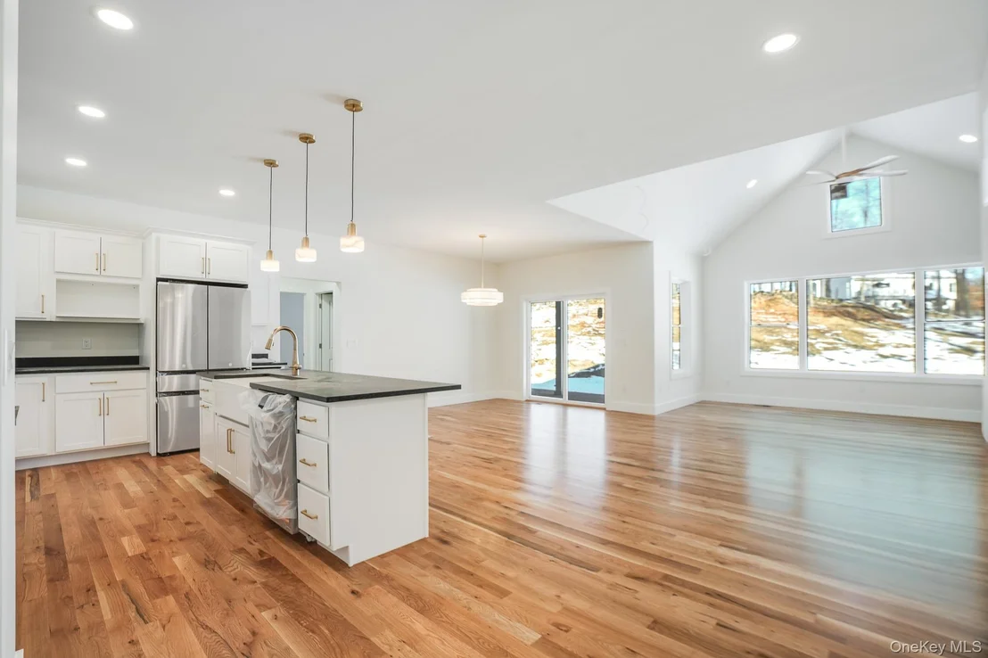 Photo of 16 Bear Hollow Lane