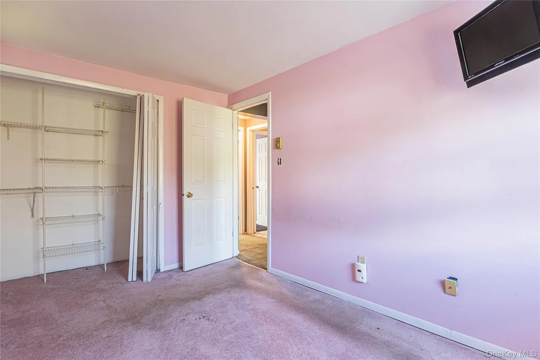 Photo of 218 Fishkill Landing