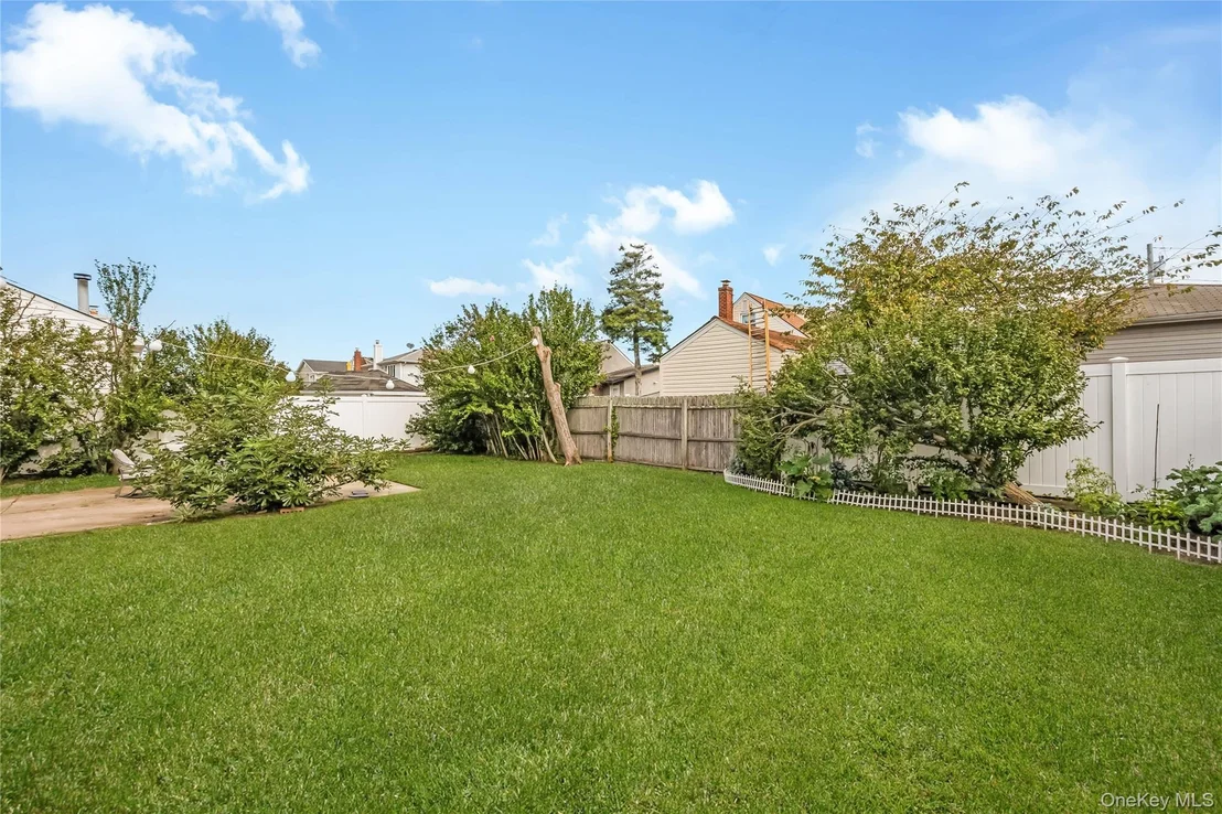 Photo of 19 Rainbow Lane