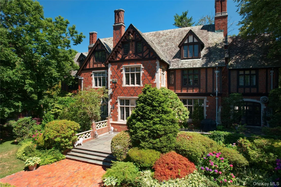 Photo of 107 Bayview Road