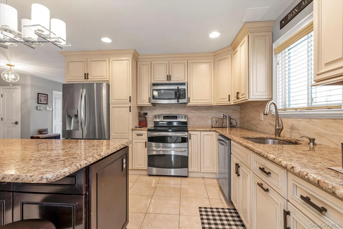 Photo of 6 Cedar Drive E