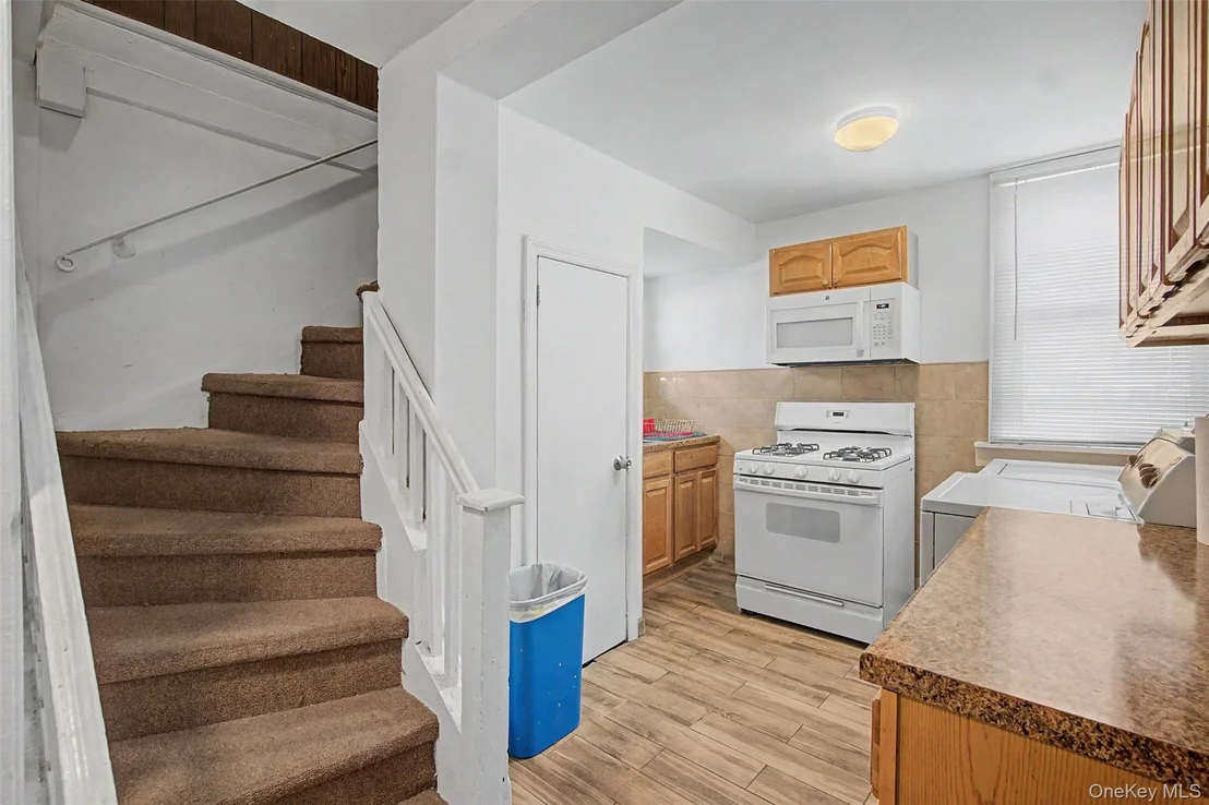 Photo of 1608 Merry Avenue