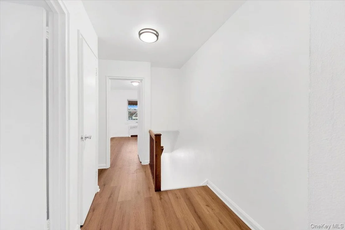 Photo of 1241 Arnow Avenue