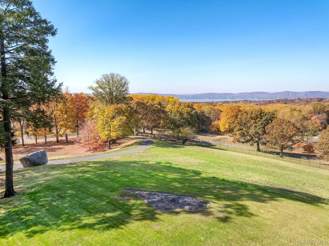 Photo of 48 Raafenberg Road