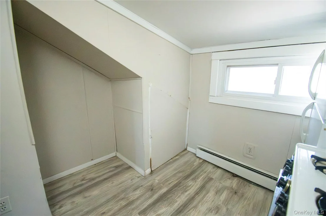 Photo of 2415 Gale Avenue