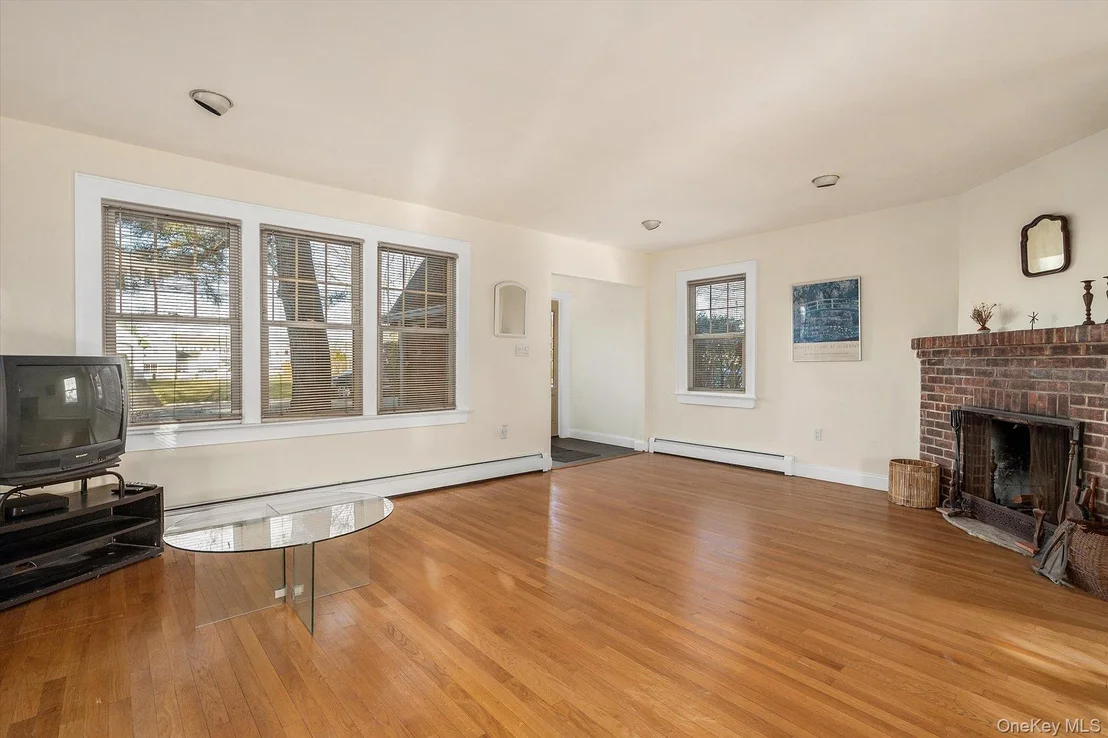 Photo of 68 Stuart Avenue