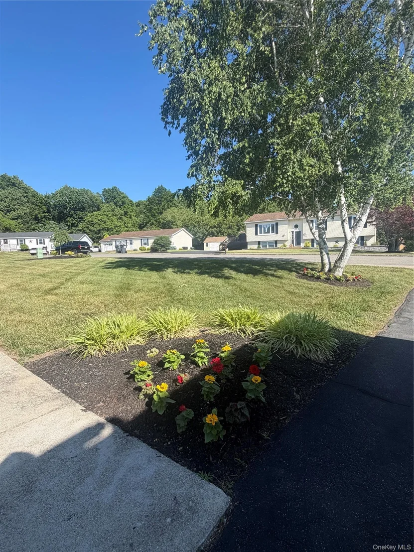 Photo of 33 Lincoln Circle