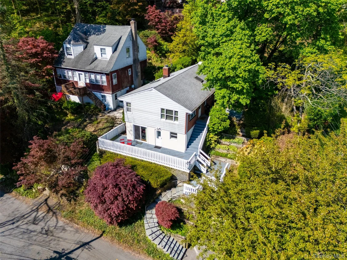 Photo of 25 Hillside Avenue