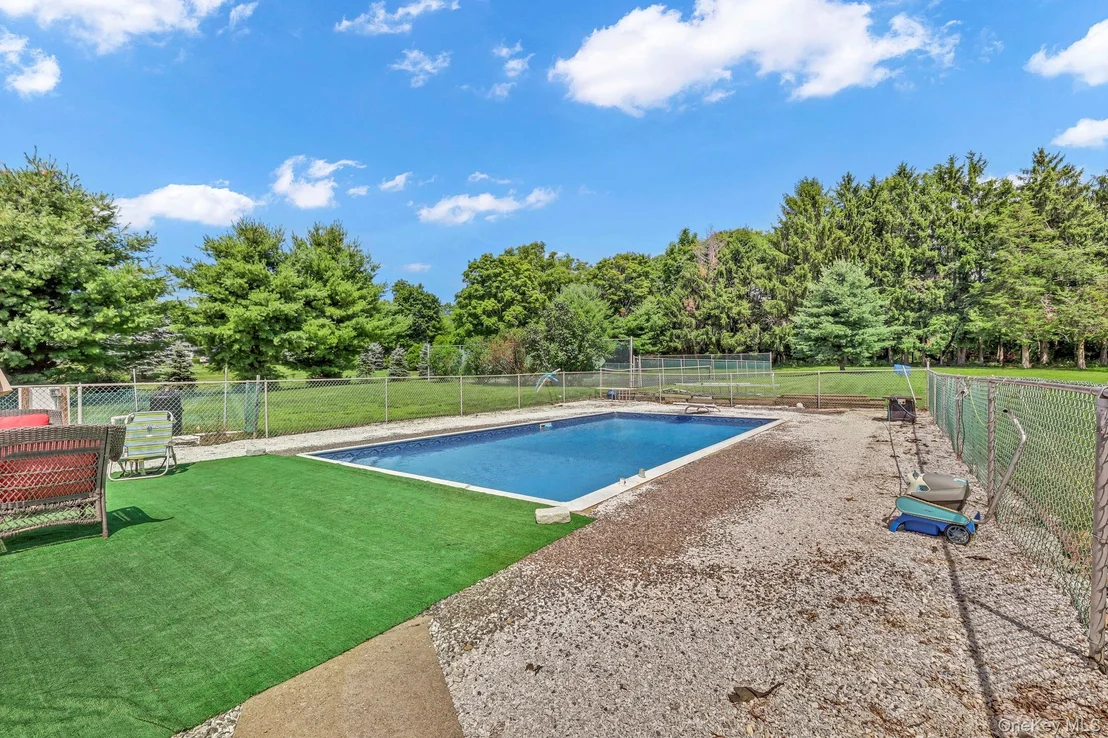 Photo of 6 Kuchler Drive