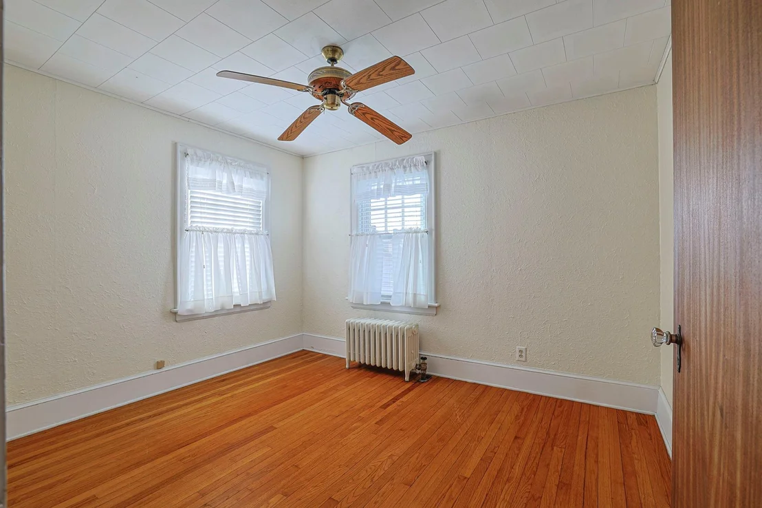 Photo of 7 Commonwealth Avenue
