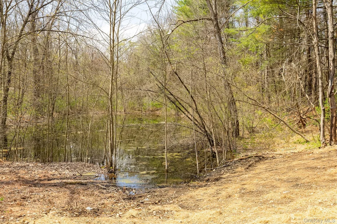 Photo of 7 Eckelman Drive