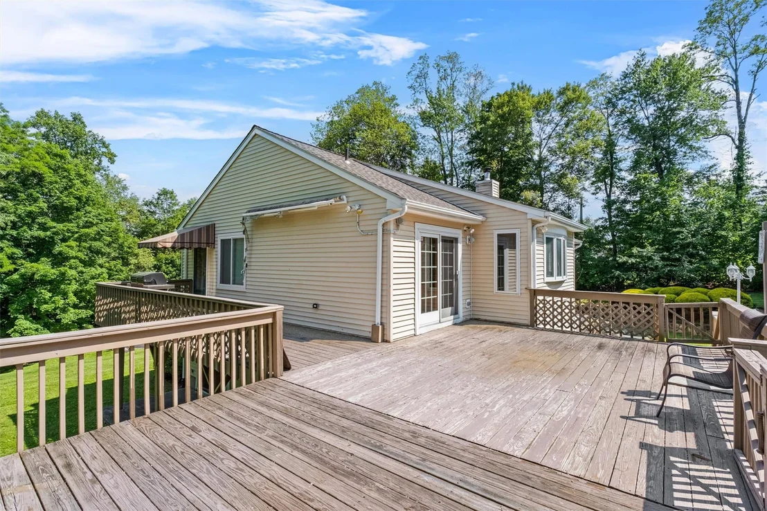 Photo of 10 BlueJay Place