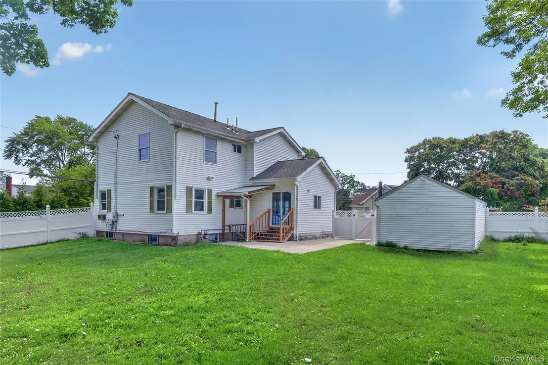 Photo of 72 Peckham Avenue