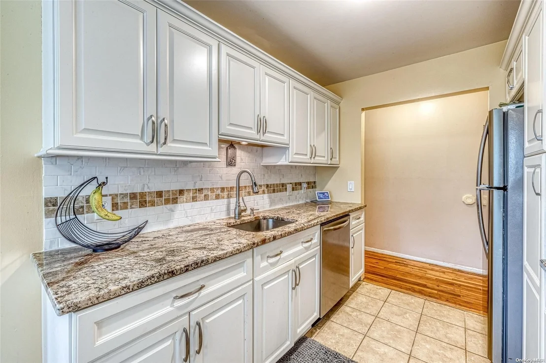 Photo of Unit 9A at 2449F Union Boulevard