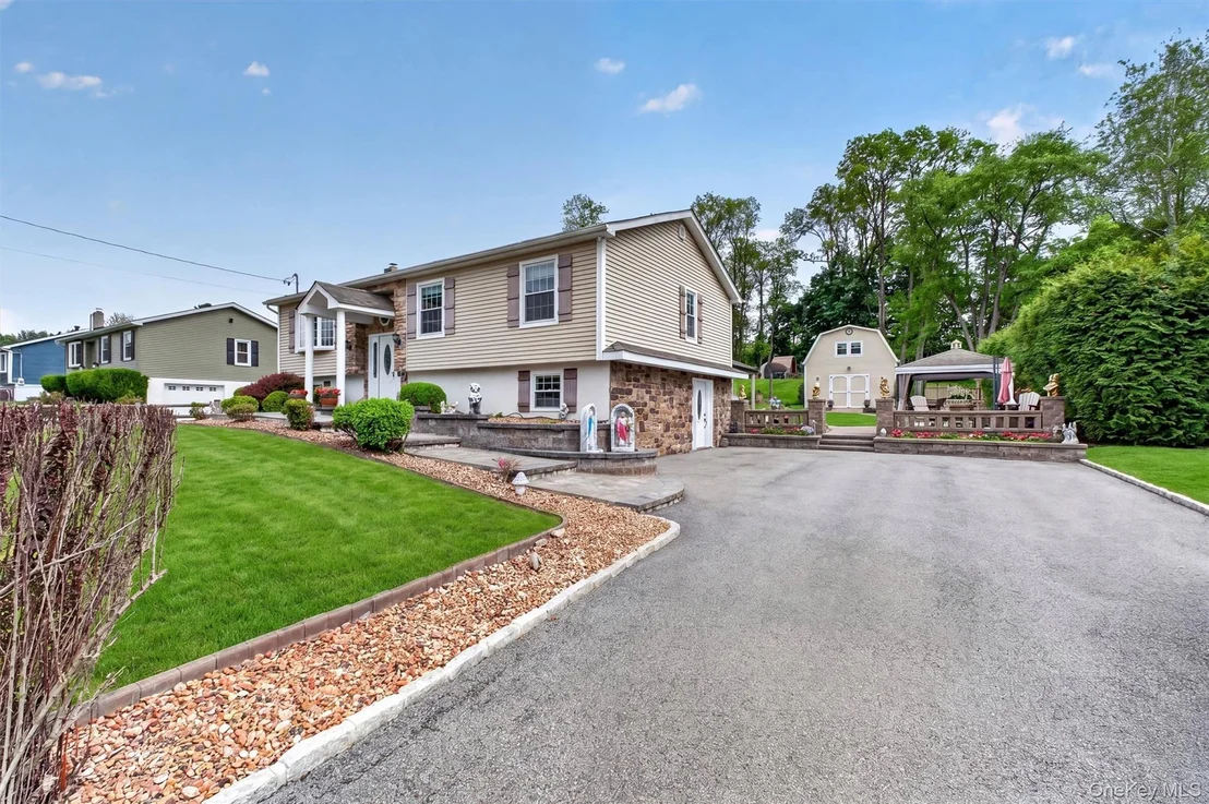 Photo of 46 Camelot Road