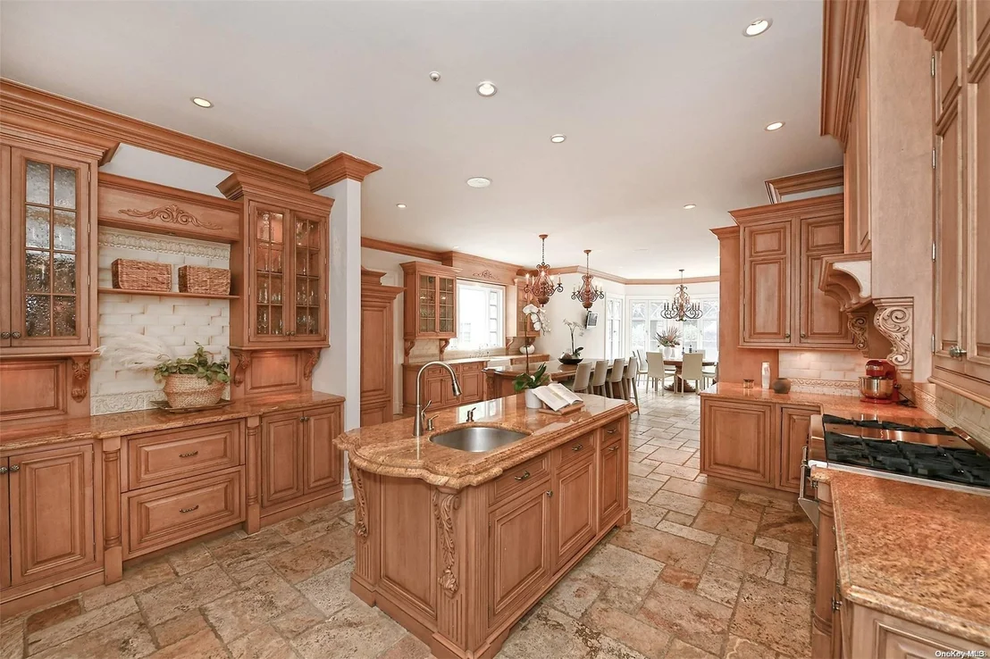 Photo of 9 Colonial Drive