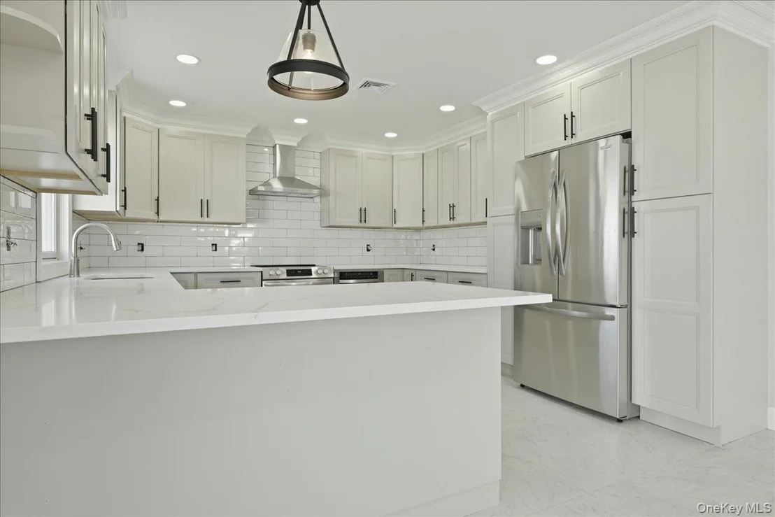 Photo of 61 Gardiners Avenue
