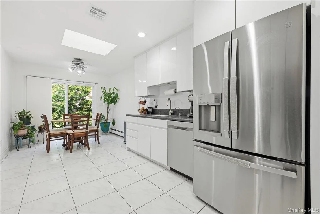 Photo of 44 Steven Place