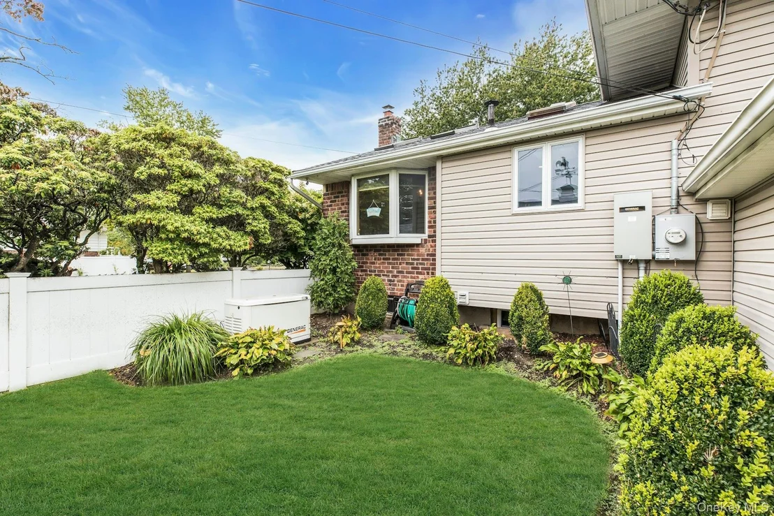Photo of 12 Whitebirch Lane