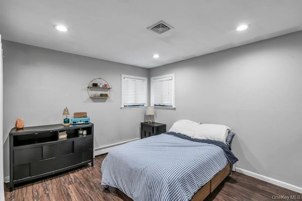 Photo of 174 Division Avenue